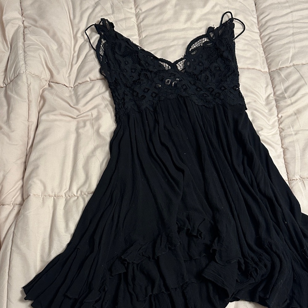 Chic Black Lace Chemise